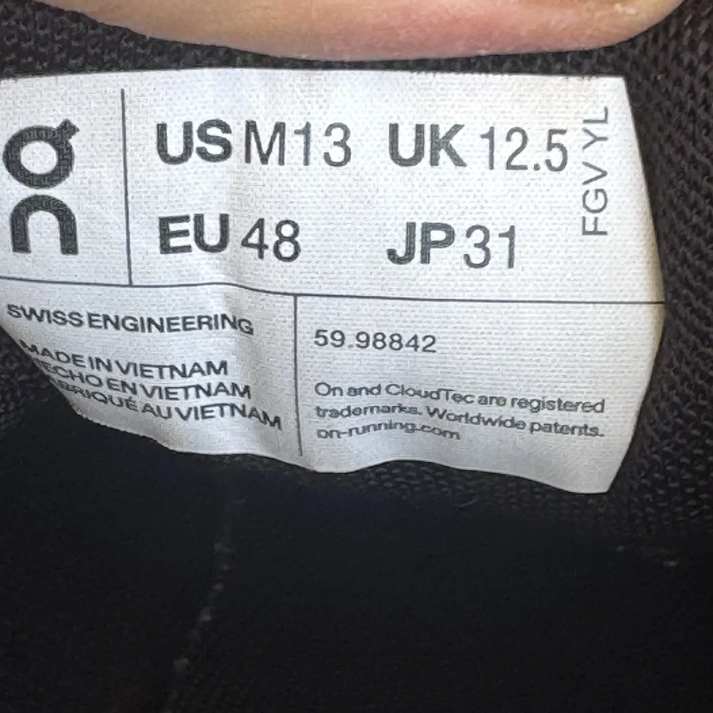 Size 13 - On Cloud 5 Men's Black‎ Running Athletic Shoes Sneakers 59.98986 Rough